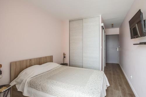 Large and quiet flat w terraces and parking in Aix-en-Provence - Welkeys