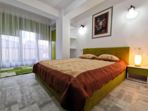 Green Apartment- Brilliant Apartments in Constanta