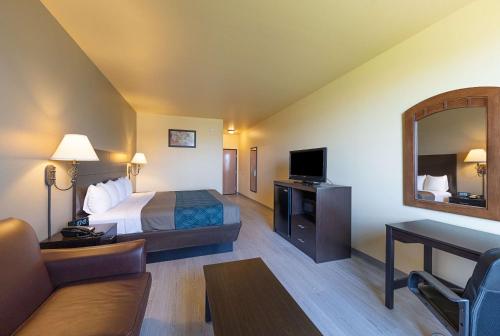 Econo Lodge Inn & Suites Bridgeport in Bridgeport, USA