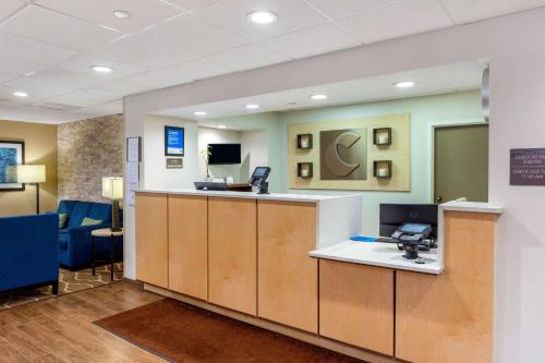 Comfort Inn & Suites Durham near Duke University