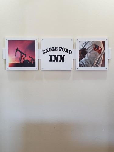 Eagle Ford Inn in Floresville, USA
