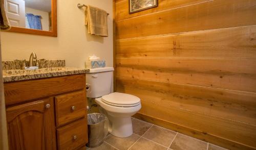 Lees Secret Garden Home - image 9