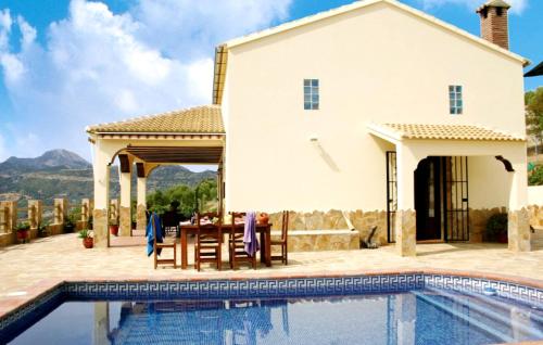 . 2 bedrooms chalet with lake view private pool and furnished garden at El Gastor