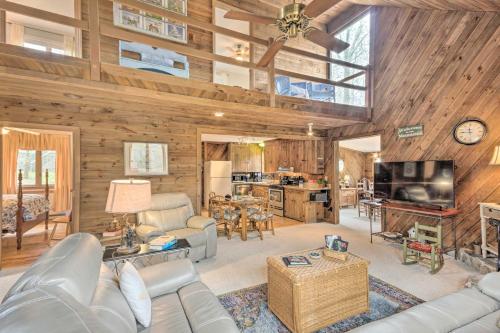 Rustic-Chic Home with Deck 1 Mi to Ski Resort - main image