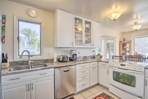 Luxe Chesapeake Bay Getaway Less Than 20 Mi to Annapolis! in Shady Side, USA