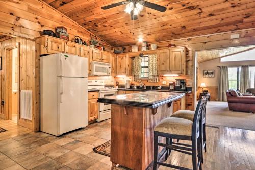 Log Cabin with Deck and Hot Tub 5 Mi to Dollywood! in Pigeon Forge, USA