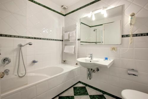 Hotel Beau Rivage - image 13