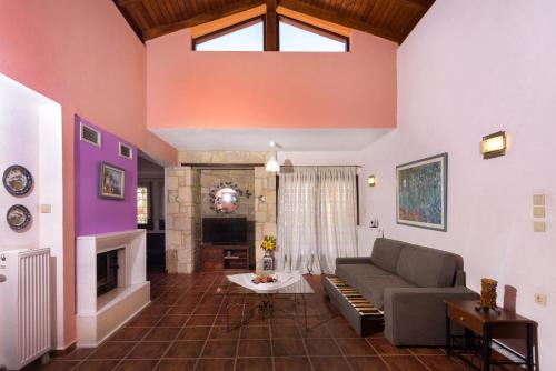 Danai House - Komitsa Beach