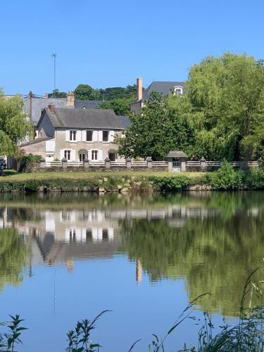 B&B Daon - River Cottage 2 nuits minimums par réservation - Bed and Breakfast Daon