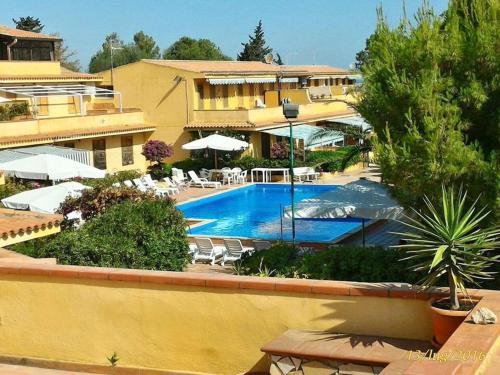  Studio at Costa Saracena Castelluccio 30 m away from the beach with sea view shared pool and furnished terrace, Ferienwohnung in Agnone Bagni