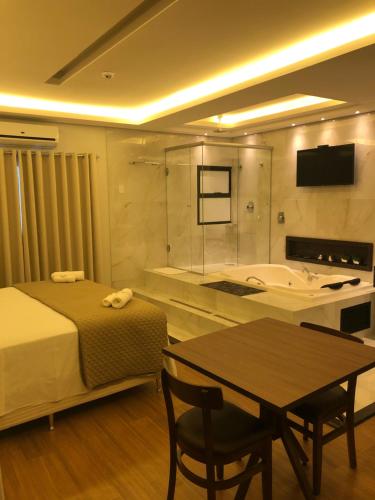 カラポ HOTEL ROYAL AMAMBAI 4つ星 ゲストハウス スイート