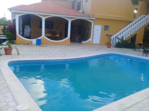 View, 6 bedrooms villa with private pool jacuzzi and enclosed garden at Nagua 1 km away from the beach in Nagua