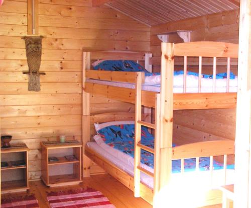 4 bunk beds
