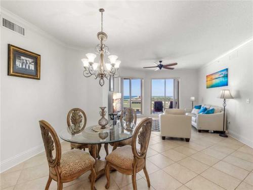 Sand Pearl 1406 2 Bedrooms Diamond Rated Pool Gym Sleeps 6 - image 6
