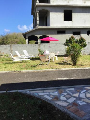 3 bedrooms apartement at Calodyne 300 m away from the beach with enclosed garden and wifi