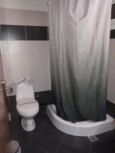cabină de duș, Hotel Scala in Kamena Vourla