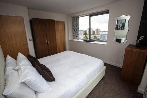 Cranbrook House Apartments - Near Ice Arena - image 6