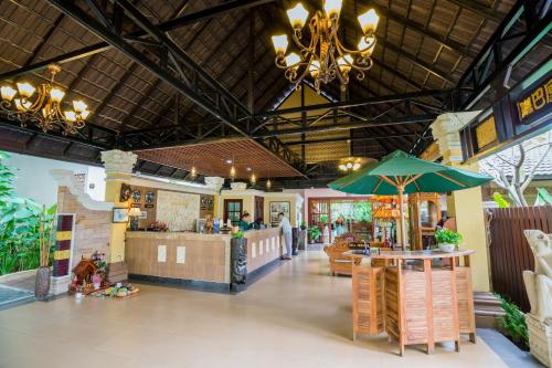 Lobby, Bali Hotel in Kakab