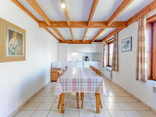 Cosy Holiday Home in De Haan near Sea Beach