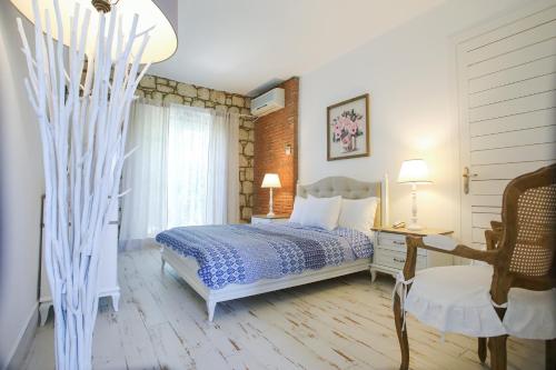 Alacati Cadde 75 Luxury Hotel - image 11