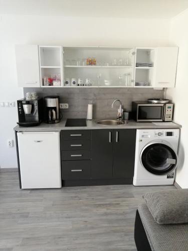 Kitchen, NATA Apartman in Ujvaros