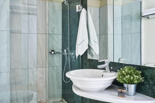 Arion Athens Hotel - image 10