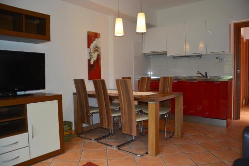 共用Lounge/電視區, Villa Almira in 伊佐拉