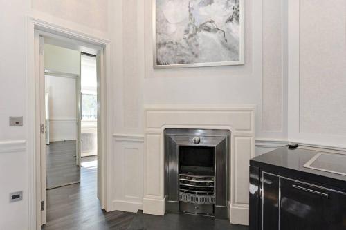 London Luxury Town House, , London