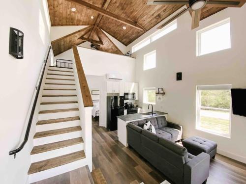Cozy Smoky Mountain Tiny House in Pigeon Forge (TN)