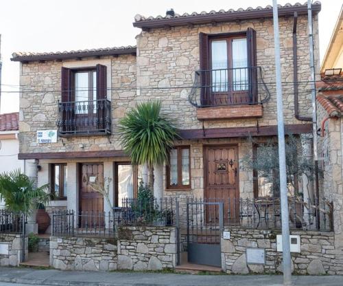 4 bedrooms, 7 beds
