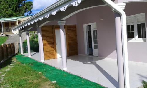 Maison de 2 chambres avec jardin clos et wifi a Sainte Anne a 5 km de la plage - Location saisonnière - Sainte-Anne