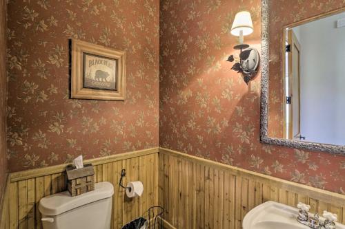 All-Season Cordillera Home with Golf View and Hot Tub! - image 6
