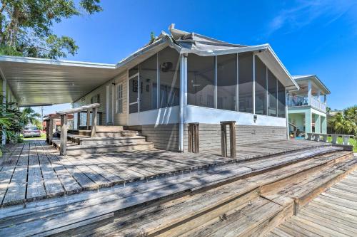 Anglers Getaway Homosassa Home with Boat Dock! in โฮโมซัสซา (FL)