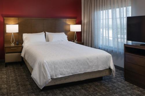 2 bedrooms, 4 beds