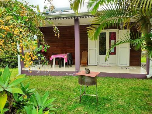 Maison d'une chambre avec jardin amenage et wifi a Saint Benoit - Location saisonnière - Saint-Benoît