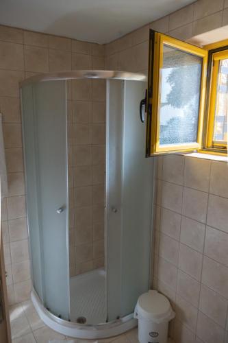 Trisilio, Kardhamili (foto 7)