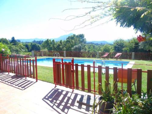 4 bedrooms villa with private pool enclosed garden and wifi at Molares gîte à louer Celorico de Basto