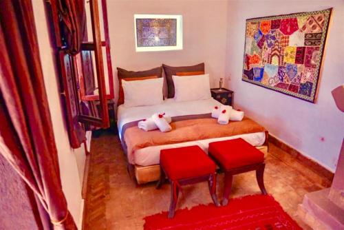 room detail thumbnail 2