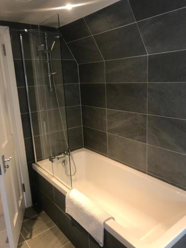 浴室, Kilmorie House in 埃爾金