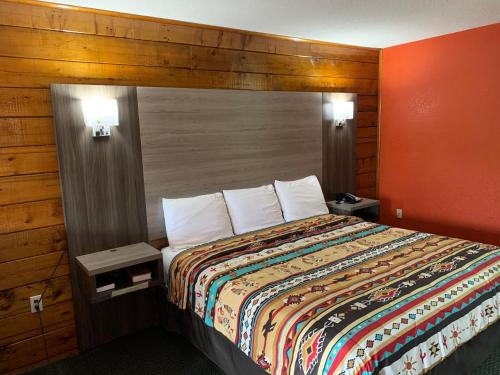 1 queen bed