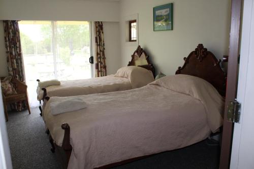 Standard Twin Room with Garden View