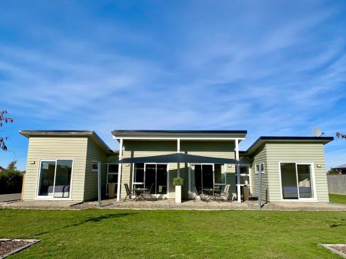 . Amberley Serviced Apartments