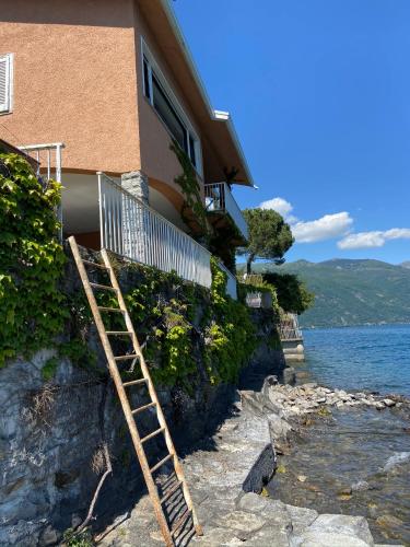 villa a lago