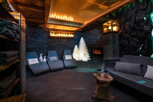 阿尔皮纳俱乐部酒店 - 查姆陪格尼-烯瓦努瓦斯