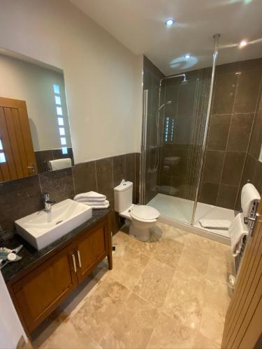 The Three Horseshoes Hotel Room Type - Superior King Room