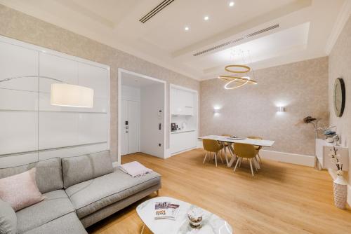 Hotel Vision - image 7