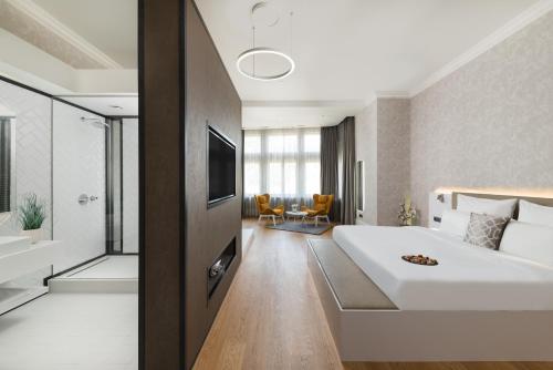 room detail thumbnail 0