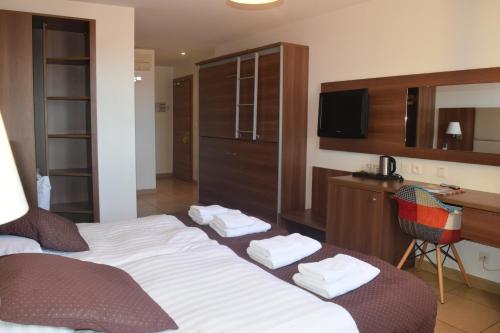 Quad room, 4 beds