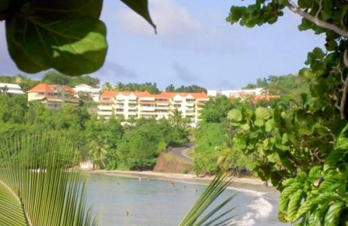 Appartement de 2 chambres a La Trinite a 150 m de la plage avec vue sur la mer terrasse amenagee et wifi - Location saisonnière - La Trinité