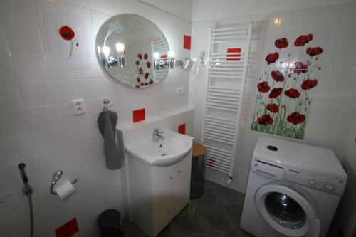 Apartment No. 12 Tržiště 29 - image 9